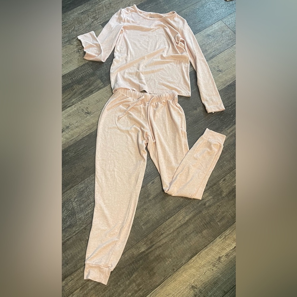 Born Women's Pajama Set in Light Pink